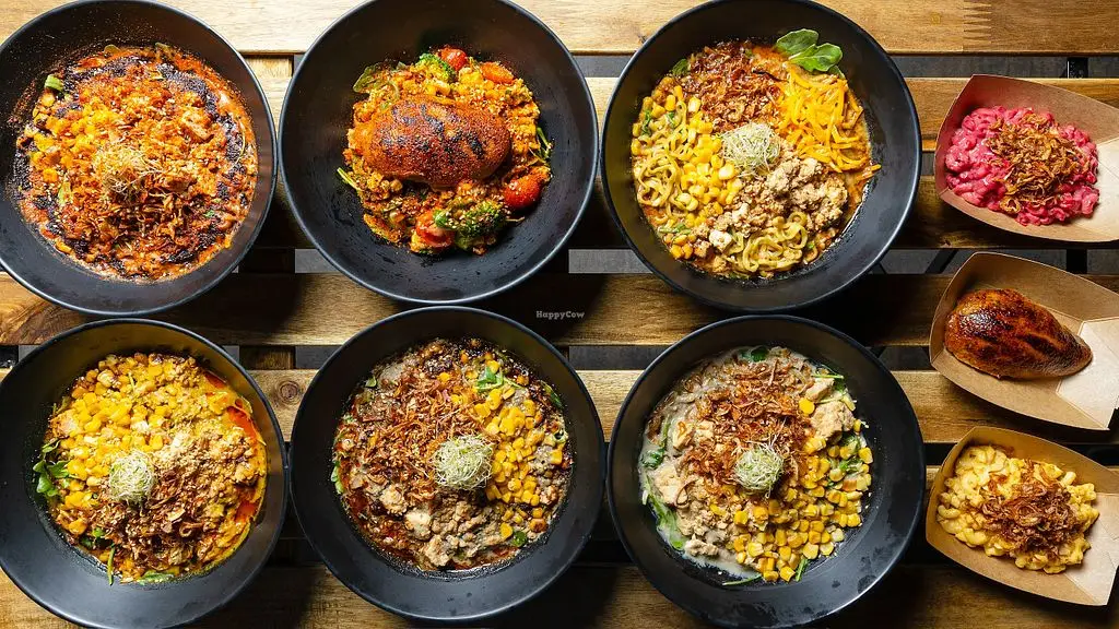 Redwhite Boneless Ramen – Studio City